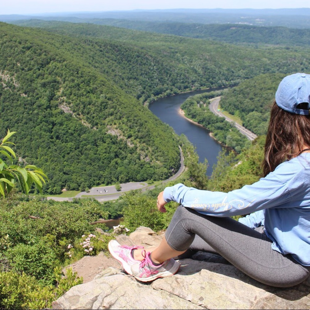 Meet your Posher, Alexandra